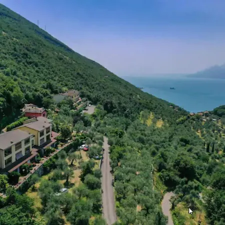 Apartment Flat In Garden Resort, Malcesine, Italy Malcesine