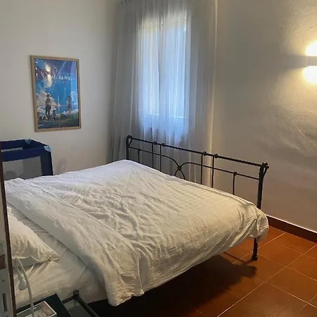 Flat In Garden Resort, Malcesine, Italy Apartment *
