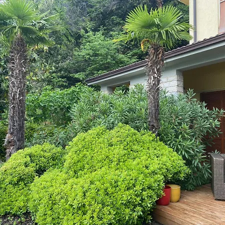 Flat In Garden Resort, Malcesine, Italy Apartment